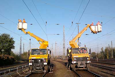 Zweiwege-Unimog mit Ruthmann-Steiger U1650 ZW